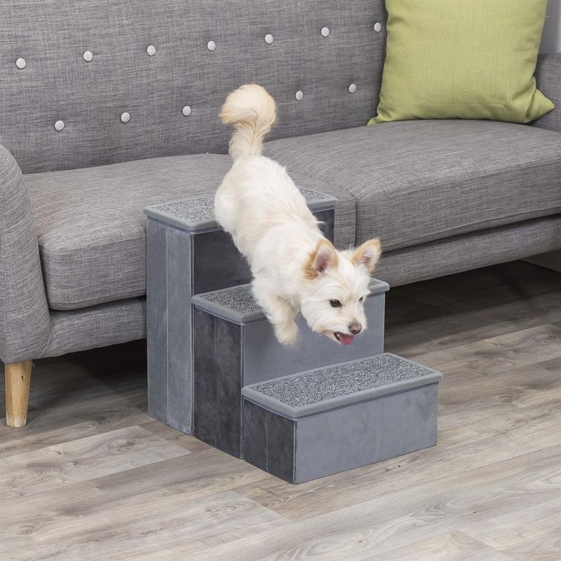Trapp til hund og katt, med oppbevaring