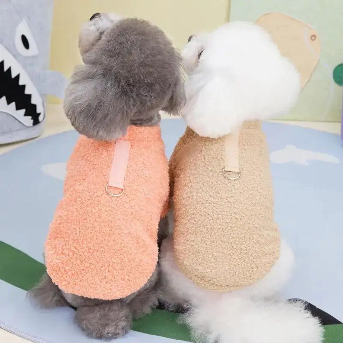 Beige supermyk hundegenser