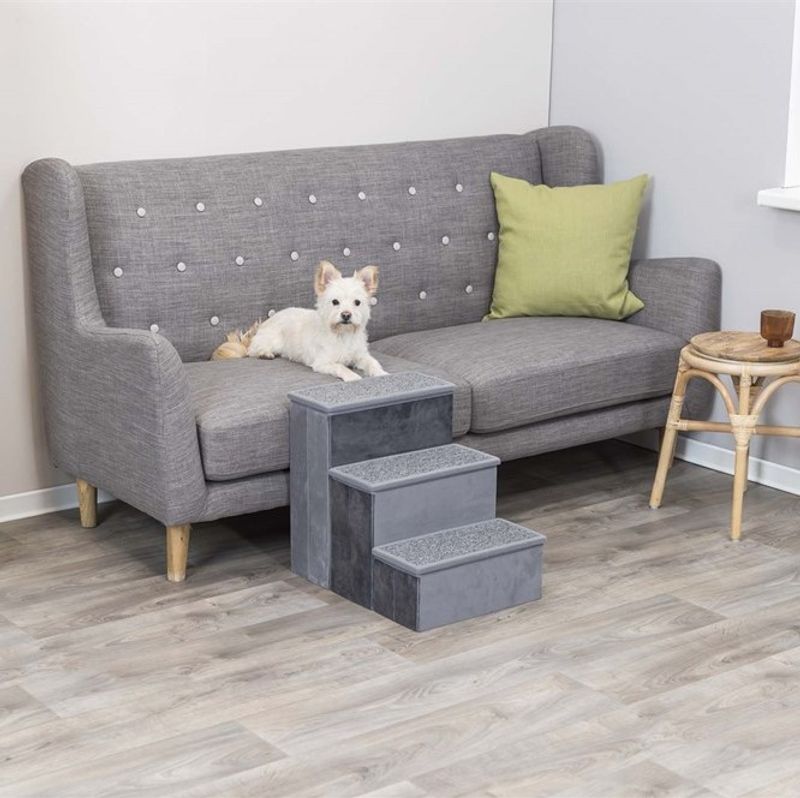 Trapp til hund og katt, med oppbevaring