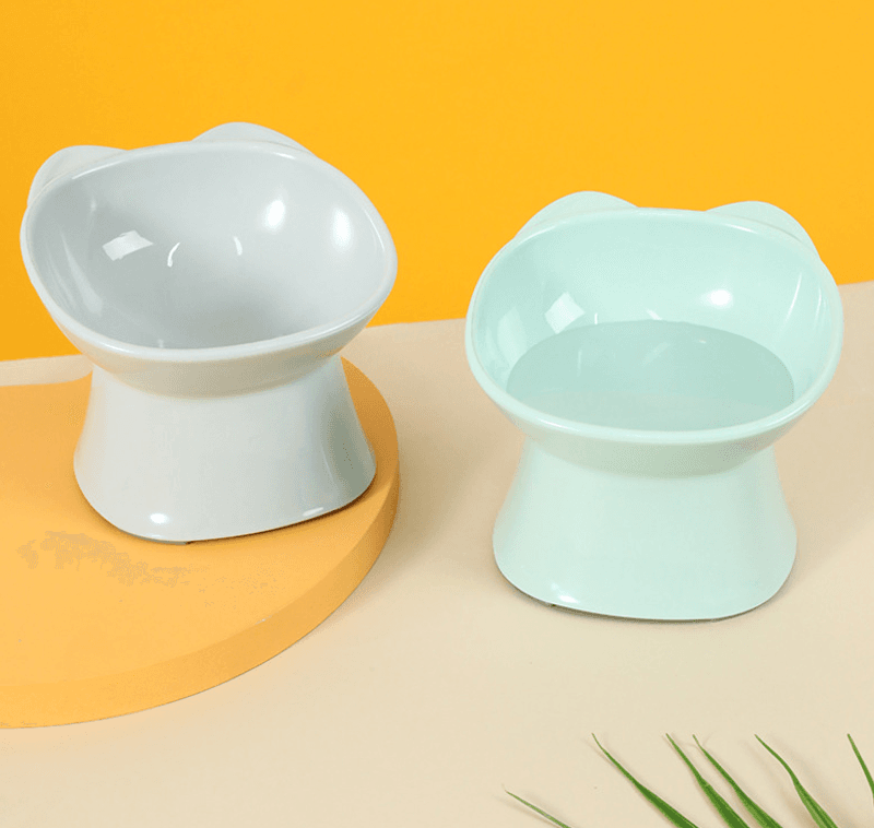 Grønn ergonomisk opphøyet designskål til katt