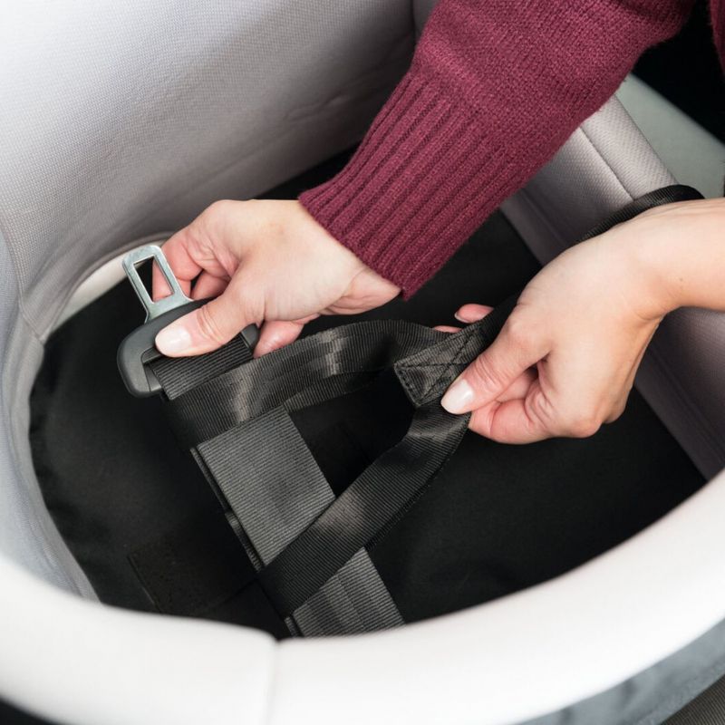 Sort / Grått polstret bilsete til hund